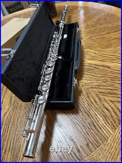 NEW! Flute with hard case. Tested, played and cleaned. Perfect for band/students