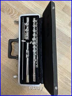 Selmer Bundy Student Flute, Beautiful! Near Mint Condition, Slightly Used