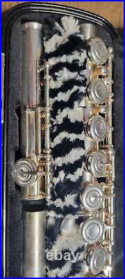 Yamaha Advantage YFL-200ADII Flute With Hard Case And Cleaning Rod