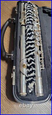 Yamaha Advantage YFL-200ADII Flute With Hard Case And Cleaning Rod