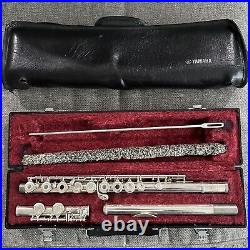 Yamaha YFL 285S Open Hole Silver Flute With Hard Case Flute, Cleaning Rod, Bag