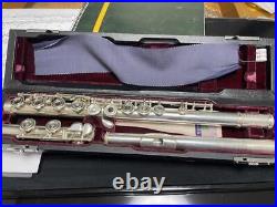 Yamaha YFL677 flute